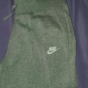 Nike Joggers